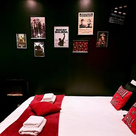 Dalikyda - Clap 'n Chill - Cinema - Loveroom Apartment *