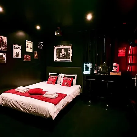 Dalikyda - Clap 'n Chill - Cinema - Loveroom *