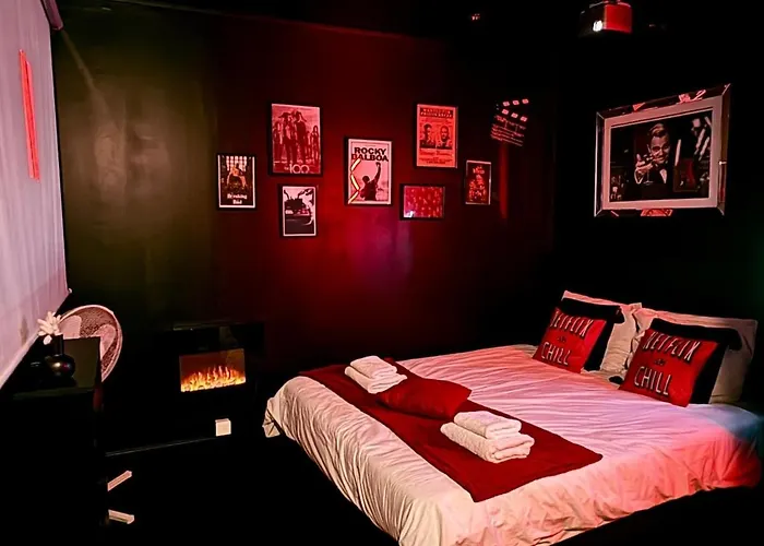 Dalikyda - Clap 'n Chill - Cinema - Loveroom Апартаменты Гавр